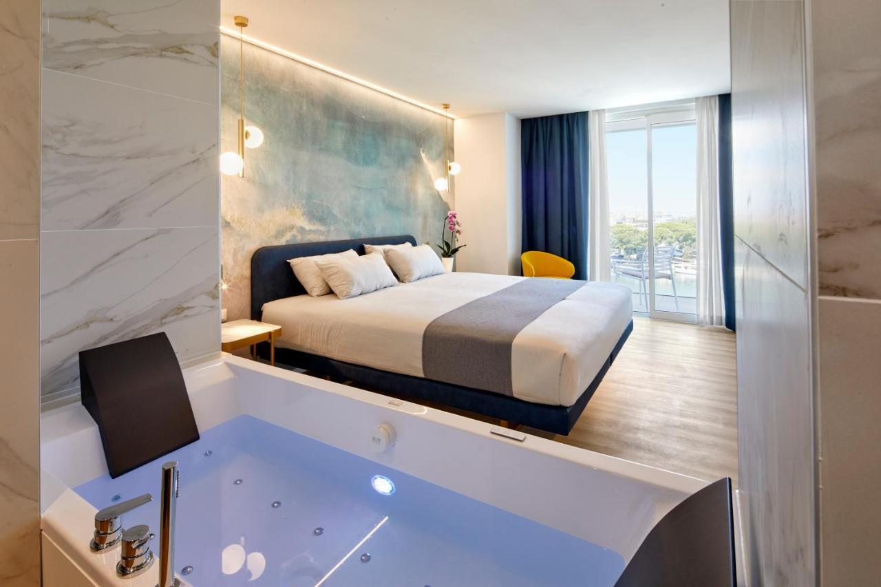 Riva Palace Hotel Grado Bagian luar foto